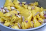 Mangosalat med rødløg - nem mango salat