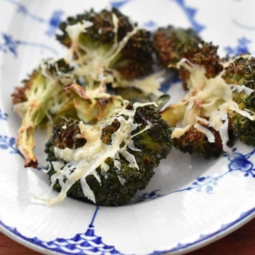 Broccoli i ovn med parmesan - bagt broccoli