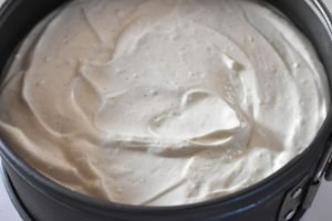Cheesecake med kiksebund - nem ostekage opskrift