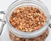 Granola opskrift - nem hjemmelavet müsli