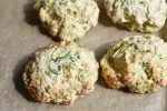 Scones med squash og ost - grønne scones