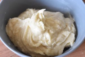 Smørcreme - opskrift på frosting med vanilje