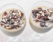 Panna cotta med hvid chokolade og Bailey