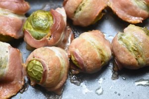 Rosenkål med bacon og honning - nem opskrift