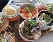Lindholm Høje cafe - på dejlig familietur