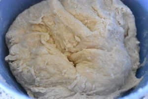 Gammeldags fastelavnsboller med creme & svesker