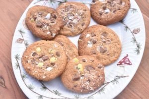 Påske cookies - sprøde cookies med påskeæg