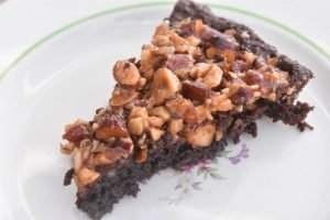 Brownie med nødder og karamel - toscakage
