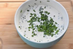Purløgsdressing til laks & salat - opskrift