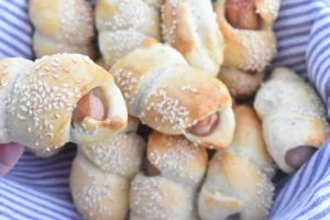 Luftige pølsehorn - nemme &, bløde - opskrift