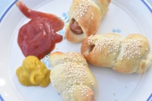 Luftige pølsehorn - nemme &, bløde - opskrift