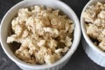 Rabarbercrumble i kop - nem rabarber kage