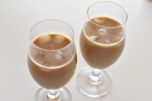 Vietnamesisk iskaffe med kondenseret mælk