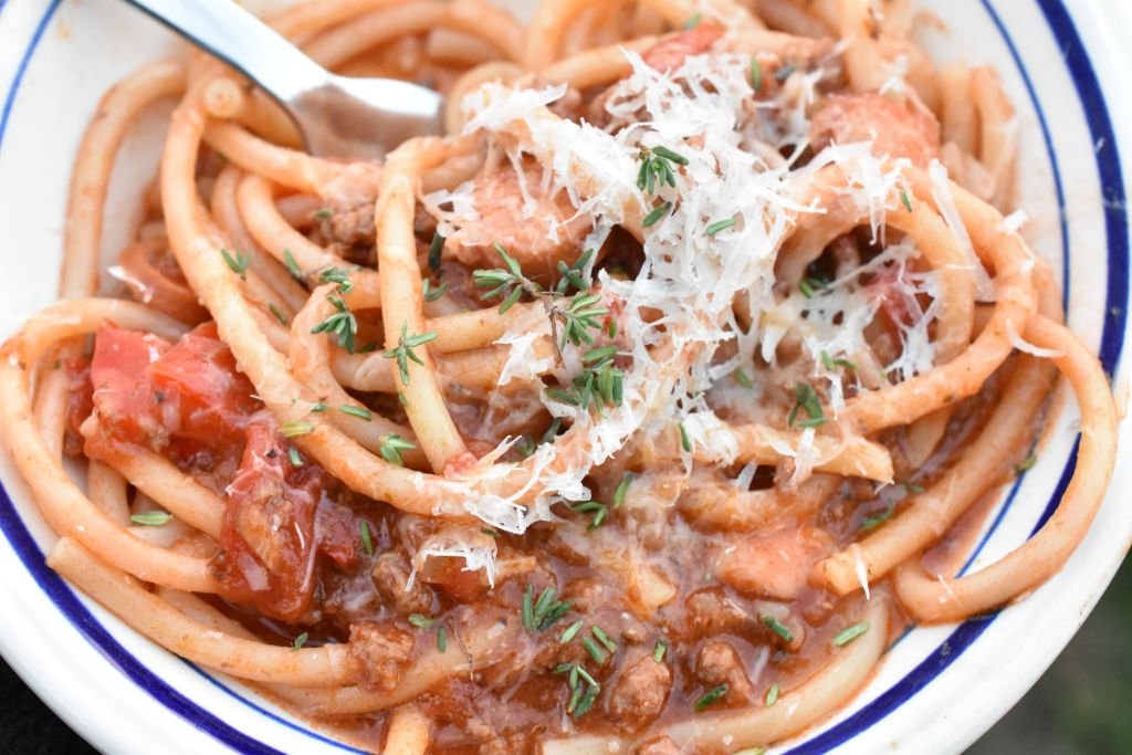 One pot pasta med kødsovs - nem opskrift