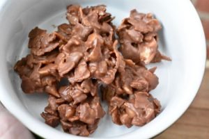 Nougat knas med cornflakes & mandler