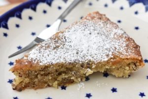 Glutenfri kage med mandelmel og marcipan