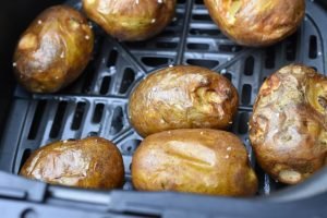 Bagte kartofler i airfryer - nem opskrift