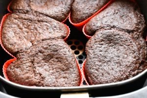 Chokolade muffins i airfryer - nem opskrift