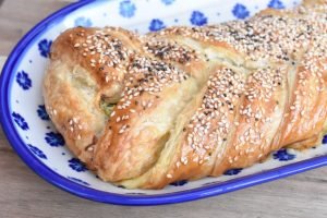 Skinkestang - opskrift på nem butterdejsstang