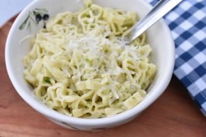 Ramsløgscreme med mozzarella - nem opskrift
