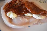 Fyldt kyllingebryst i airfryer - nem opskrift