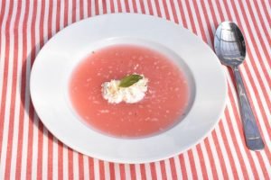 Rabarbersuppe opskrift - kold rabarbersuppe