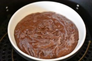 Brownie i airfryer - nem kage med Nutella