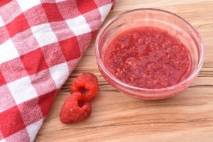 Hindbær cheesecake i glas - nem opskrift