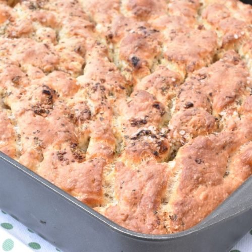 Koldhævet foccacia brød i bradepande - nemt