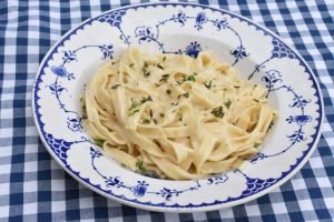 Pasta Alfredo - nem cremet pastaret med fløde