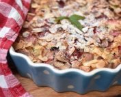 Glutenfri rabarberkage med mandelmel - nem