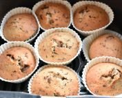 Bananmuffins i airfryer - lækre med chokolade