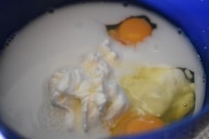 Tykke pandekager med skyr og havregryn