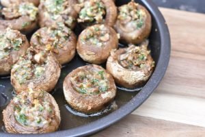 Champignon i airfryer med hvidløgssmør
