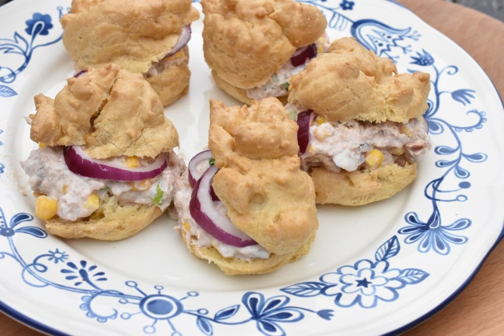 Vandbakkelser med tunsalat - til forret eller frokost