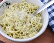 Pasta med ramsløg - nem pastaret med ramsløgscreme