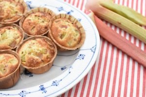 Mazarinmuffins med rabarber - opskrift