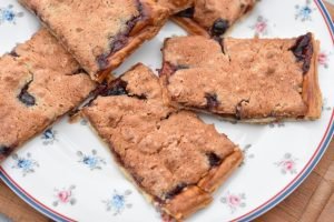 Butterdejsstang med makronfyld - lækre kage snitter