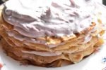 Pandekage lagkage - nem pandekagekage med hindbærskum