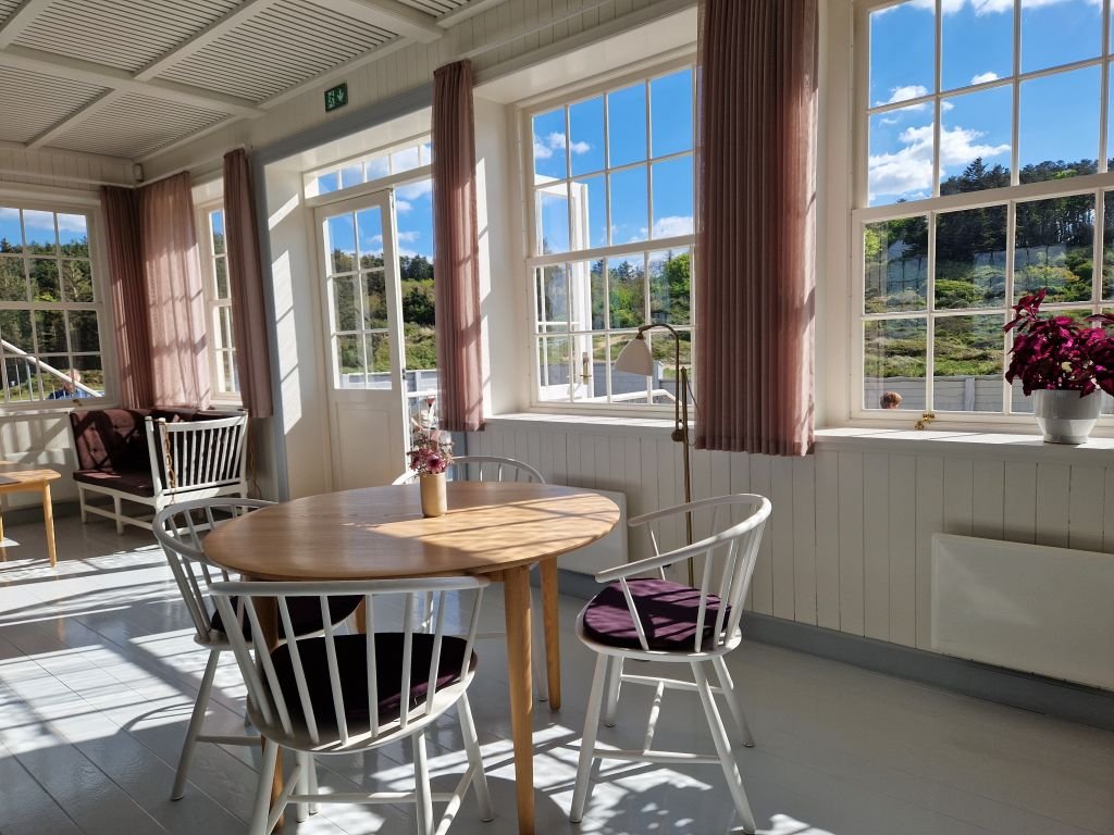 På tur til Svinkløv Badehotel, Fosdalen og Løgstør havn