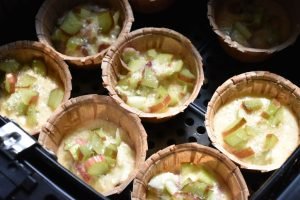 Rabarbermuffins i airfryer - svampede muffins