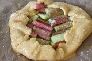 Rabarbergalette - nem opskrift på sprød galette med rabarber