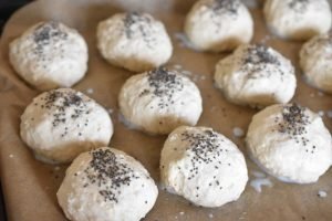 Brusebadsboller - opskrift på nemme morgenboller 