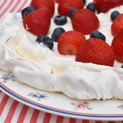 Pavlova i airfryer - opskrift på marengsbund