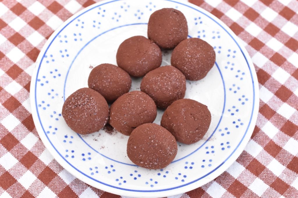 Brigadeiros - nemme chokoladetrøfler med kondenseret mælk
