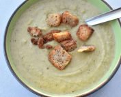 Broccolisuppe - nem opskrift på cremet suppe med broccoli