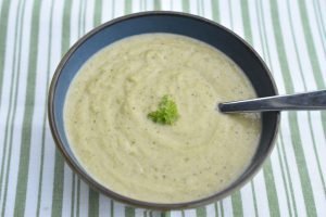 Broccolisuppe - nem opskrift på cremet suppe med broccoli
