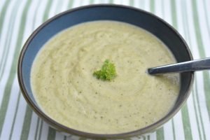 Broccolisuppe - nem opskrift på cremet suppe med broccoli