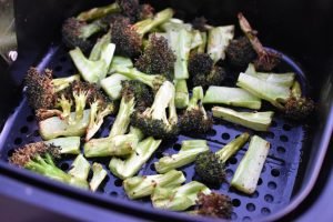 Bagt broccoli - opskrift på sprøde broccolifritter