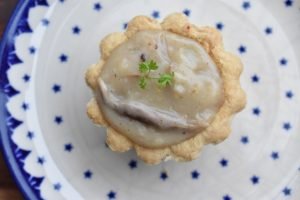 Tarteletter med and - tarteletfyld med rester af andesteg